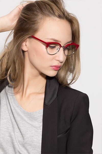 Cat-eye eyeglasses